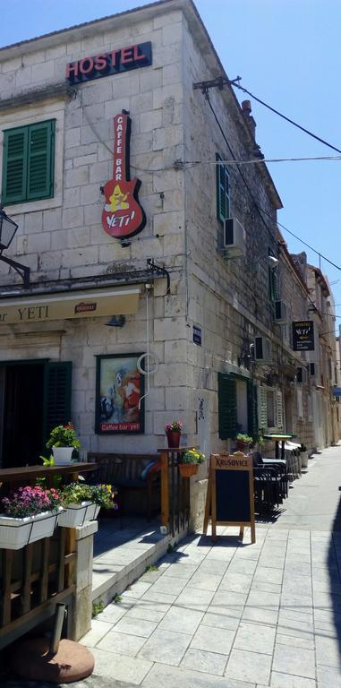 Yeti Vandrarhem Makarska